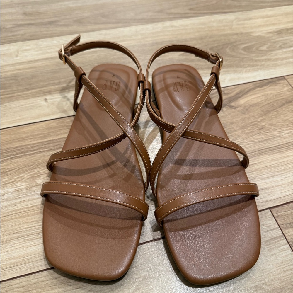 Gap Sandals Size 7